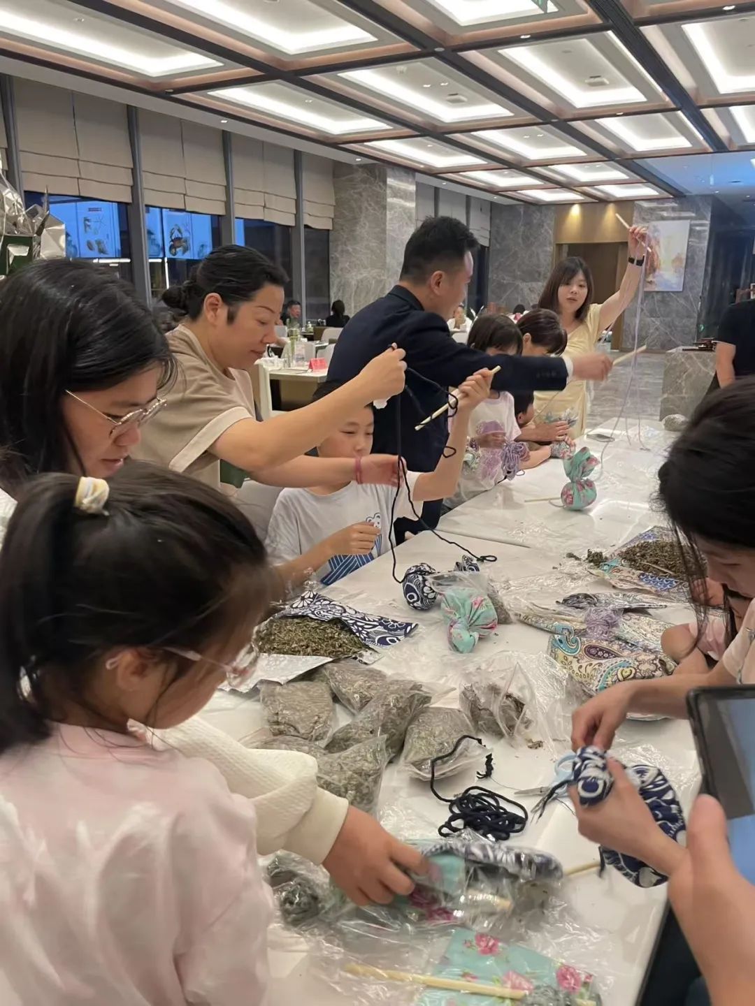 【国投风采】双节奇遇记！18av
下属企业三都澳大酒店解锁民俗童趣新玩法