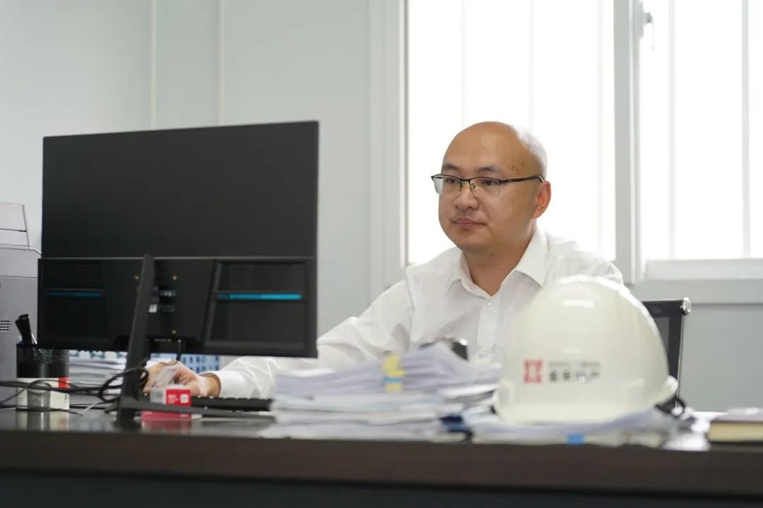 5be42d333d0b8343bf444c811f046709.jpg 5be42d333d0b8343bf444c811f046709.jpg